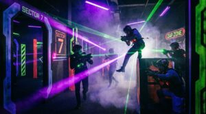 Laser Tag — Strategy, Gear & Arena Tactics — indoor entertainment activity guide